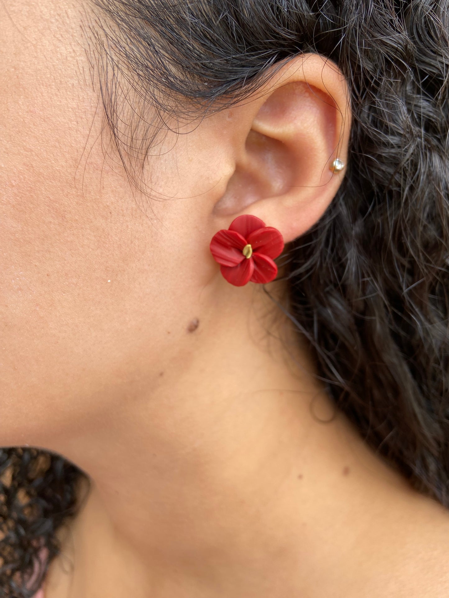 Maga Flower Studs