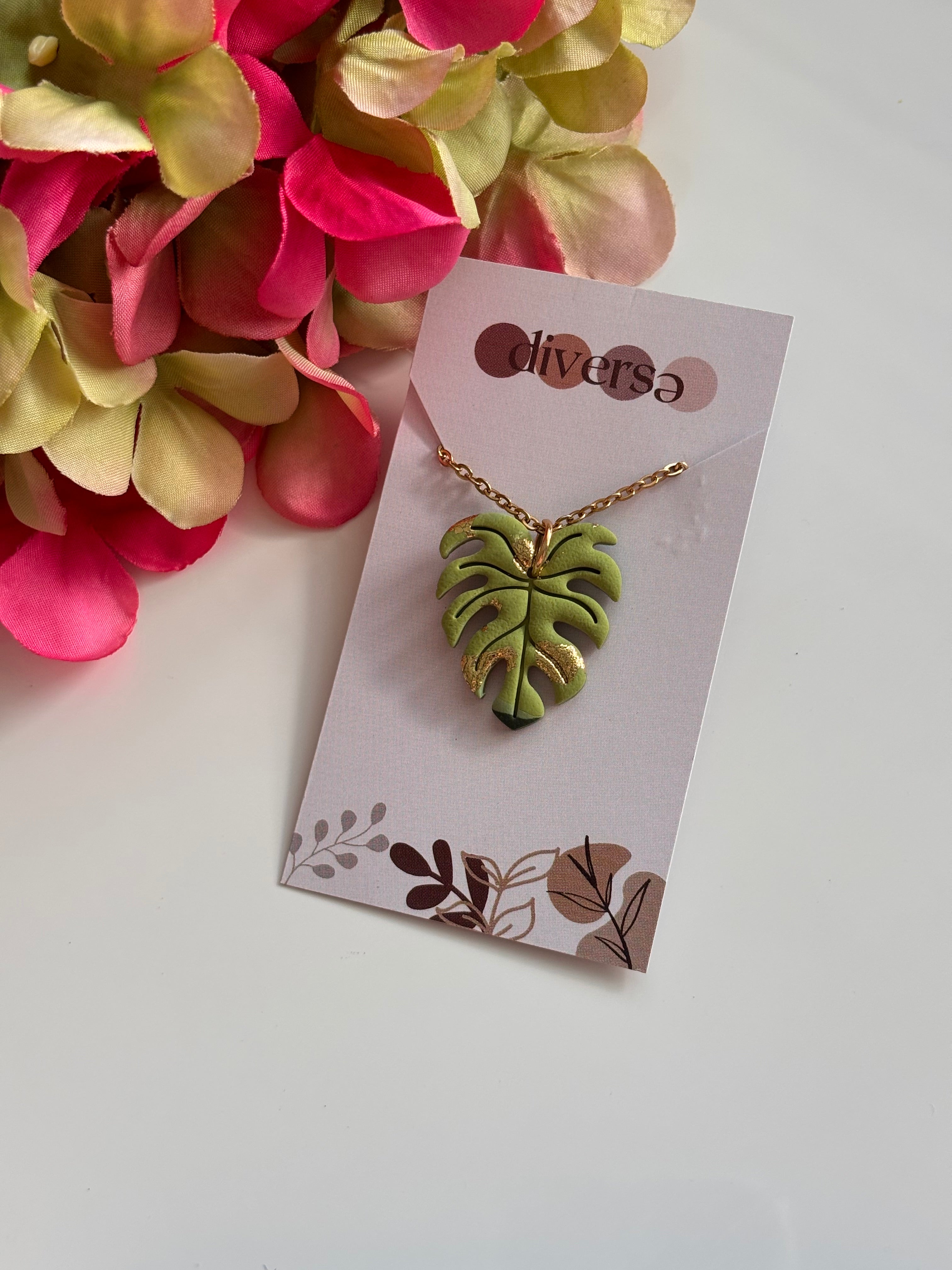 Monstera Necklace