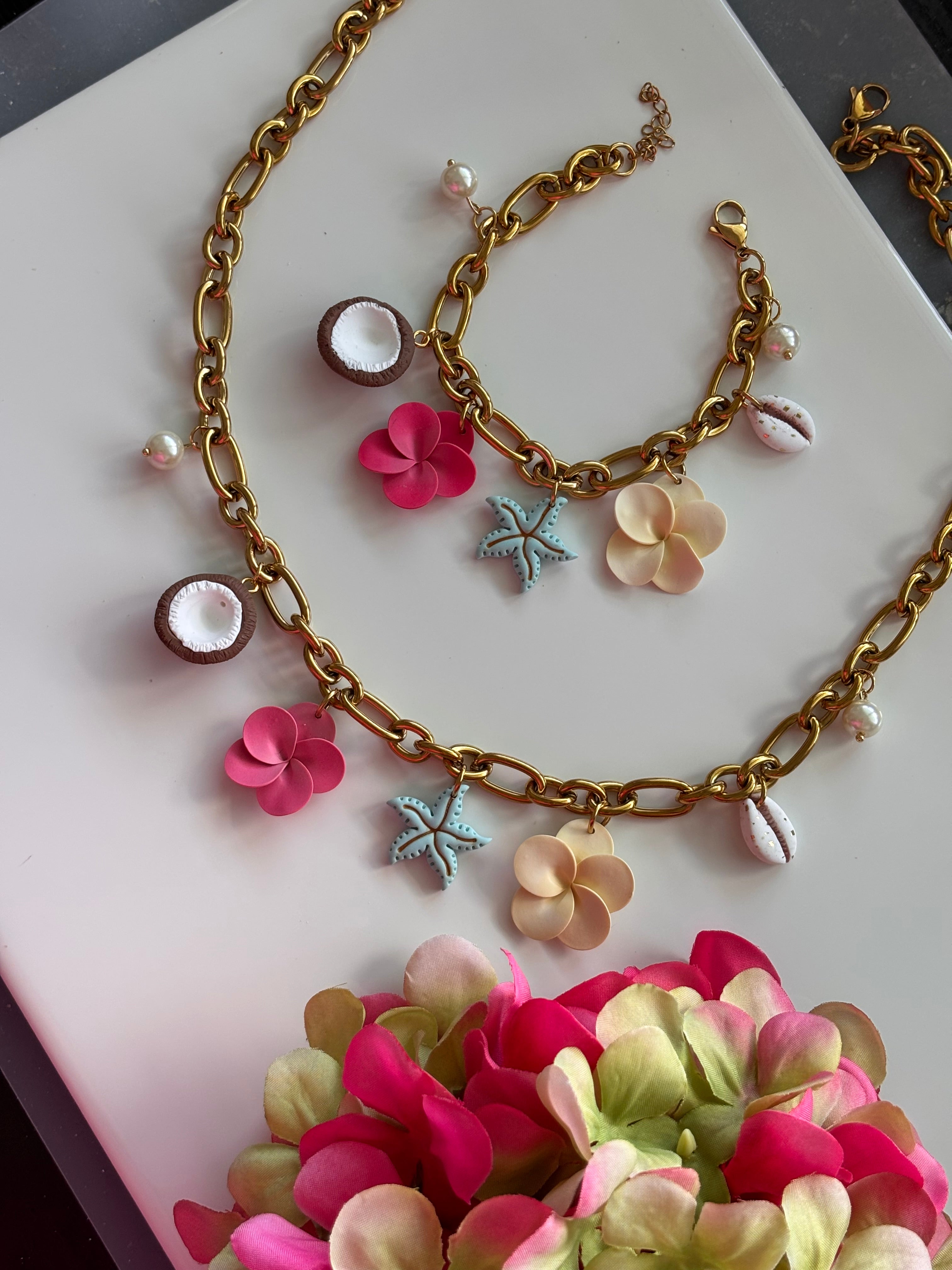 VERĀO NECKLACE