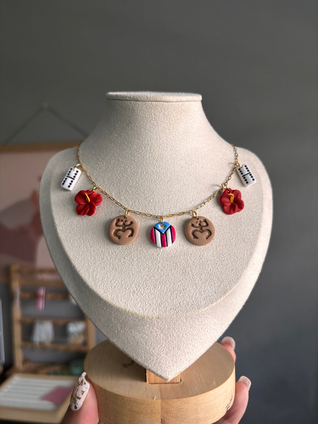 Yo soy de aquí (Charm Necklace)