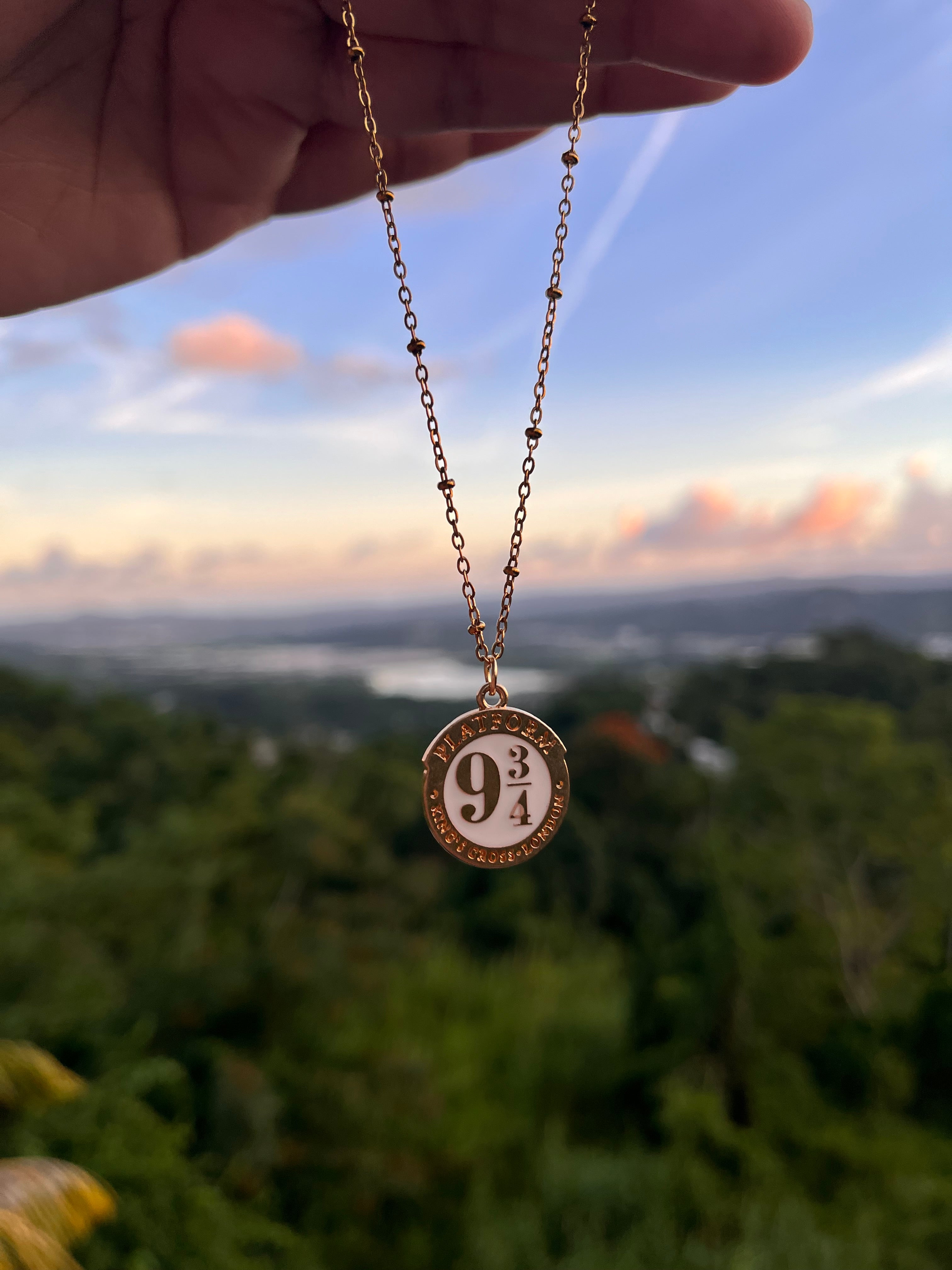 Platform 9 3/4 Neclace