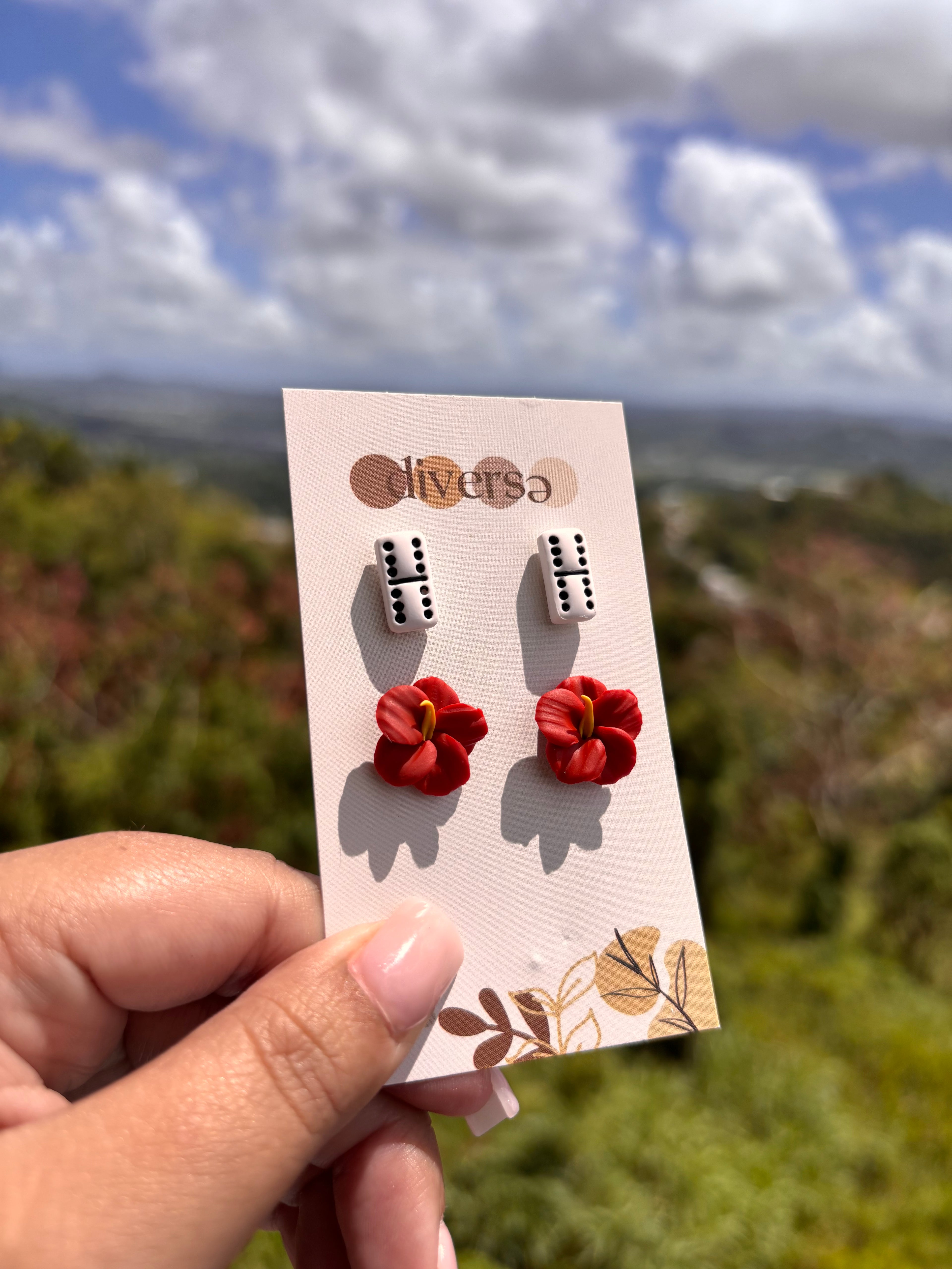 Yo soy de aquí studs