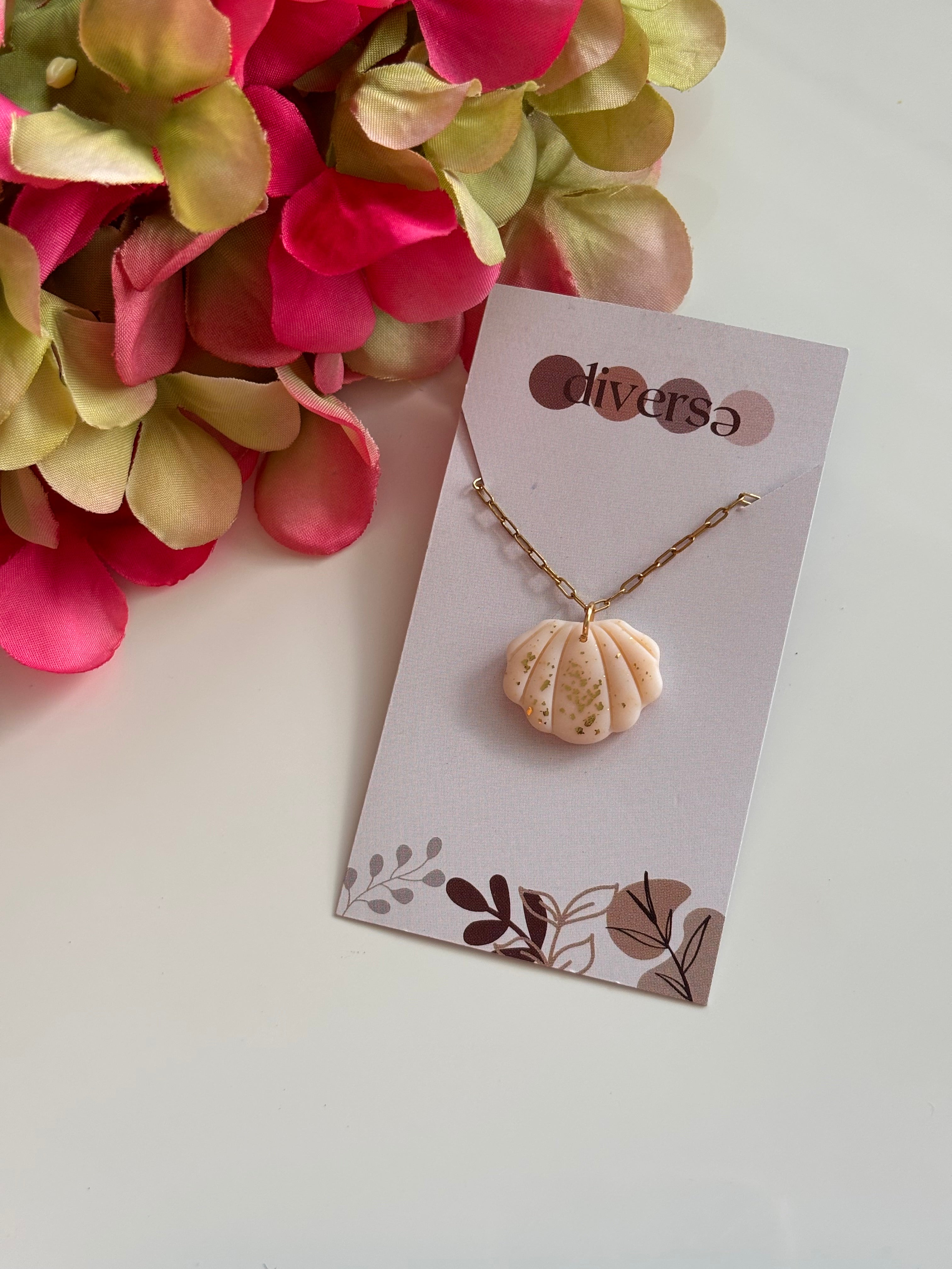 Verao Necklace 2